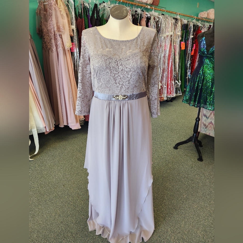 Mother's gown/Evening formal dress Lace Chiffon/Gray Size 26 Private Lab…
